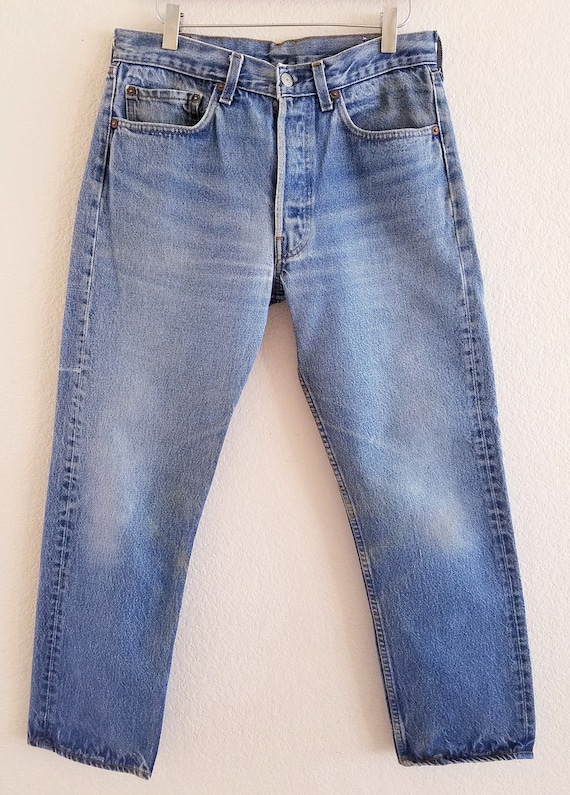 Vintage 501 Levis Jeans 32x31 Made in USA Faded Bl