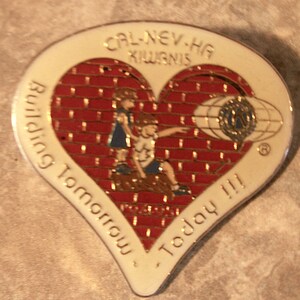 Kiwanis International CAL-NEV-HA &#39;94-95 &quot;Building Tomorrow Today&quot; Vintage Lapel Pin 1994 Official Trademark