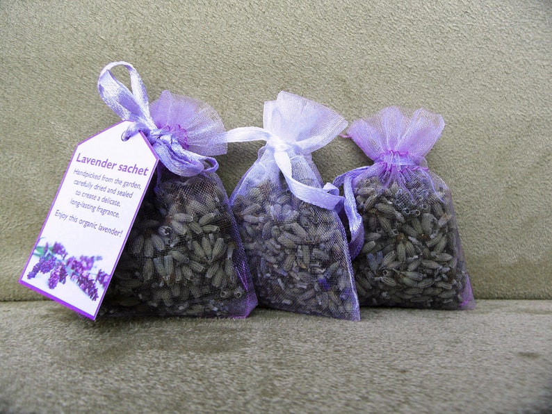 3x kleine Bio-Lavendelsäckchen in Organzabeuteln, handgefertigt Geschenk in den Farben Weiß und lila / Lavendel Bild 6