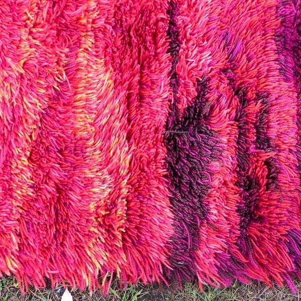 Vintage Scandinavian red wool Rya rug with. Scandinavian modernist design.