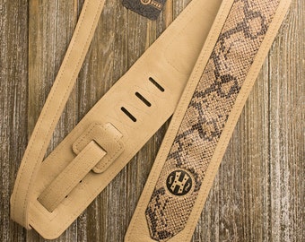 Ladder Back Series 3" Buff/Black leather guitar strap