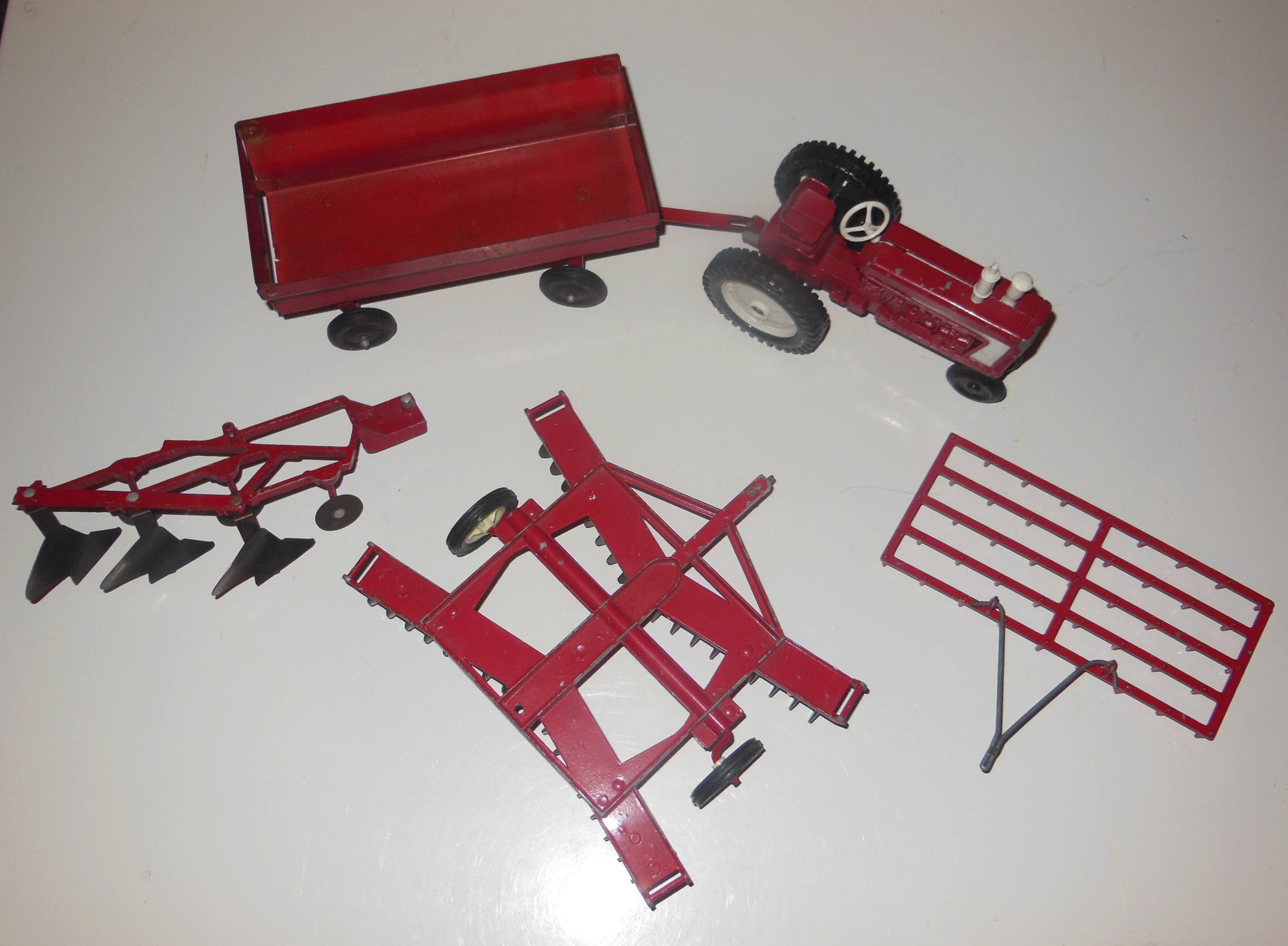 Tru Scale Farm Toys for sale Only 2 left at 70