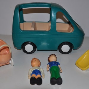 Little Tikes Dollhouse Family Car Green Mini Van Rare Toy Vehicle Plus Rare Car Seat Plus 2 People Plus Baby Carriage