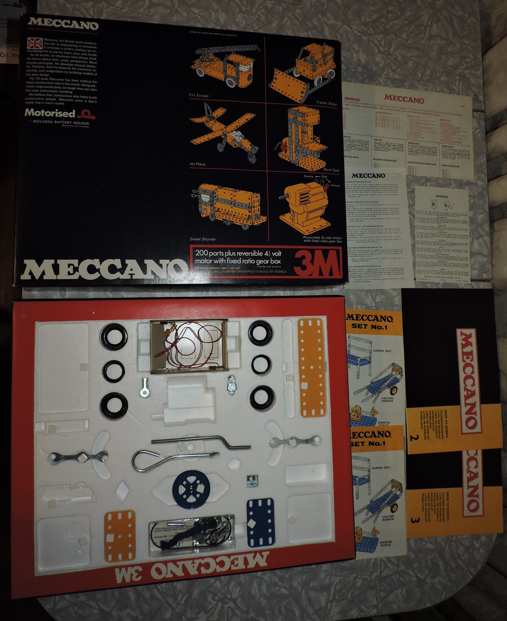 MECCANO juguetes franceses originales de acero, grúa francesa Acero 1934  Con 2 libros Meccano. -  España