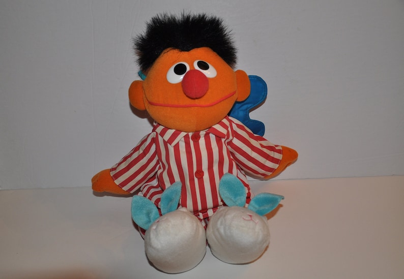 Sleep 'N Snore Ernie Vintage Talking Sesam Street Toy TYCO 1996 Talking & Singing Plüsch Puppe 18 Bild 2