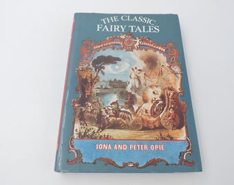 The Classic Fairy Tales Vintage Hardcover Story Book With Dust Jacket