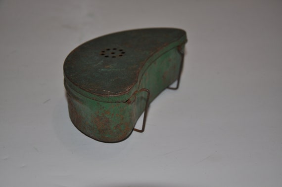 Vintage Metal Fishing Worm Holder Bait Box 