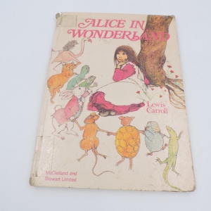 Alice In Wonderland  Rare Vintage Hardcover Children&#39;s Book
