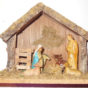 Vintage Nativity Scene With Wooden Manger Christmas Decoration