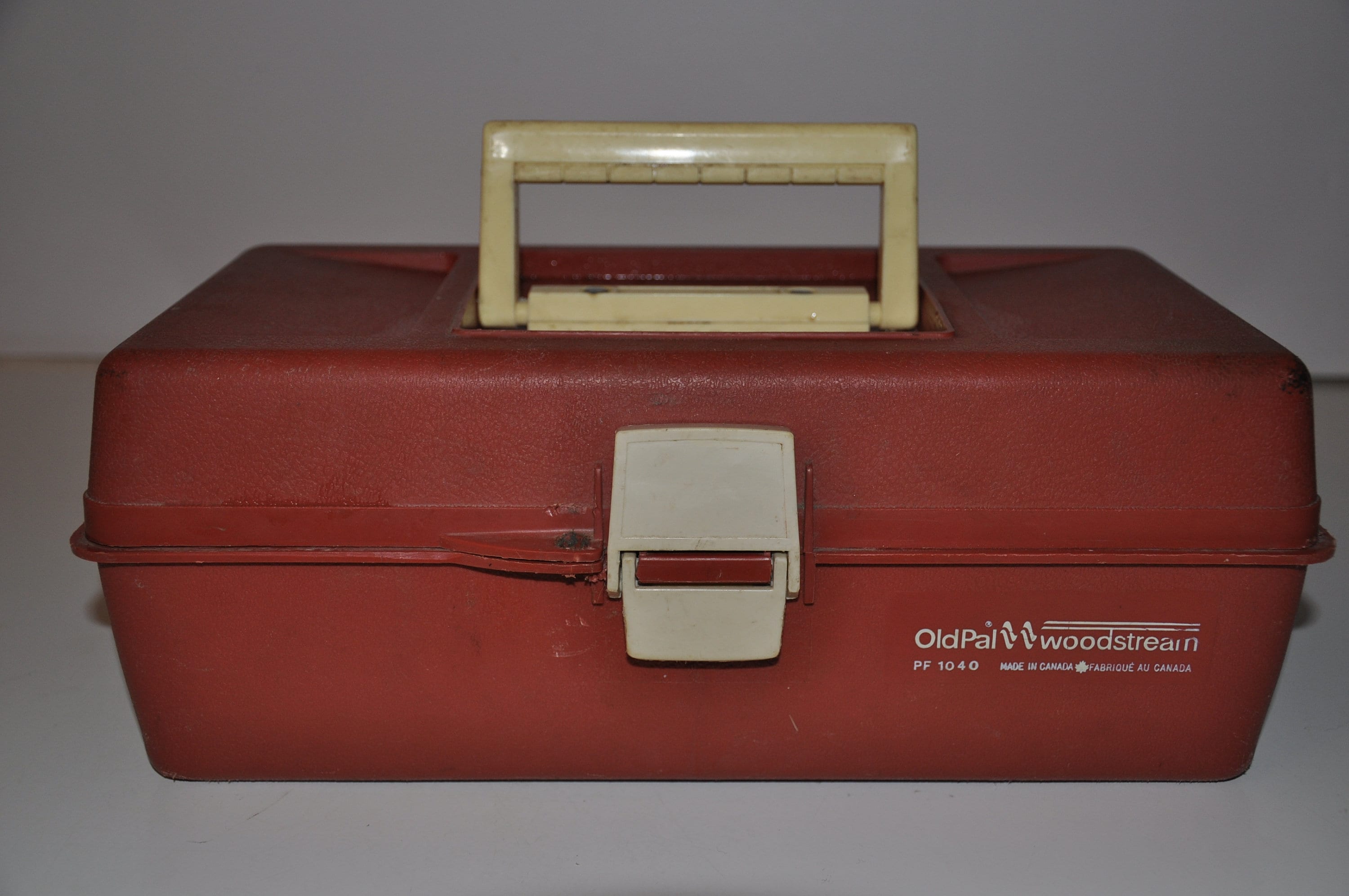 Old Pal Woodstream 1040 Vintage Tackle Box 