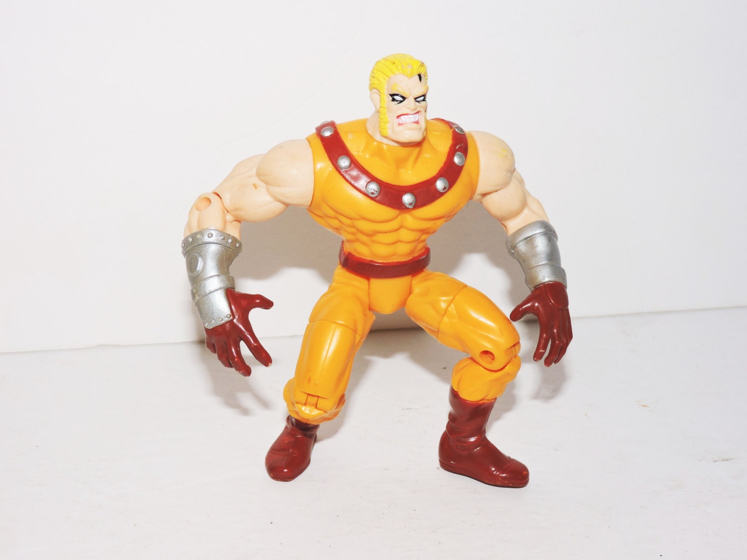 1995 X-MEN SABRETOOTH Toy Biz Marvel Action Figure 5" 1995 Vintage 