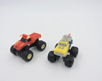 2 x Hot Wheels Monster Trucks -  Attack Pack Slaughter Jaws + Monster Jam El Toro Loco