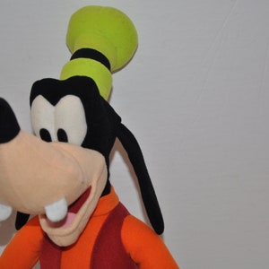 Disney Goofy Doll 19" Plush Collectible Mickey Mouse Friend Toy