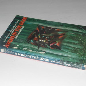A Wind In The Door Vintage Softcover Book Madeleine L'Engle Sequel To A Wrinkle In Time
