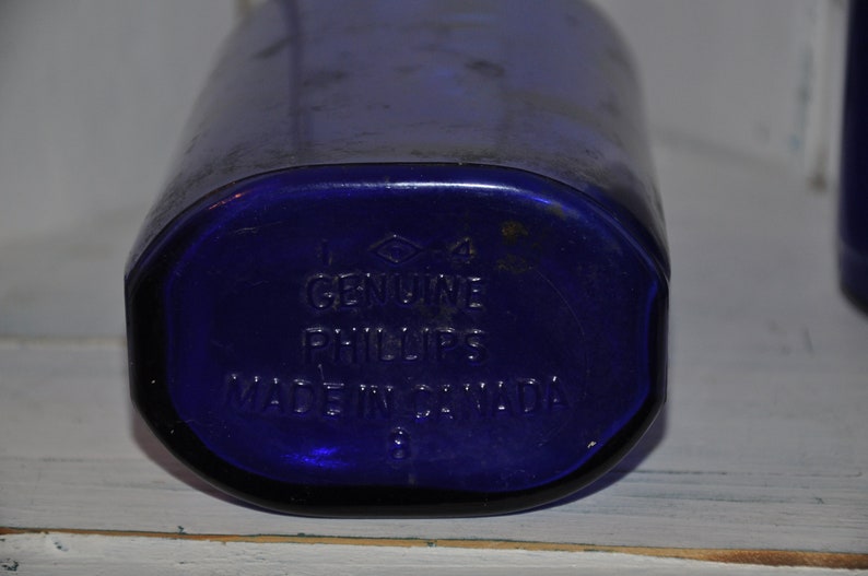 7 Vintage Kobaltblau Medizinflaschen Glasflasche Lot Bild 6