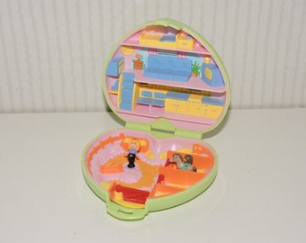 Set compacto de Polly Pocket "Polly's Pony Club" de 1989, 100 % completo, con figuras - Bluebird Toys
