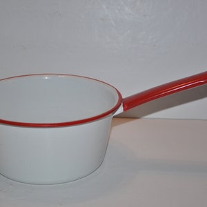 Pot vintage en granit avec poignée en émail, poignée décorative de style ferme rustique