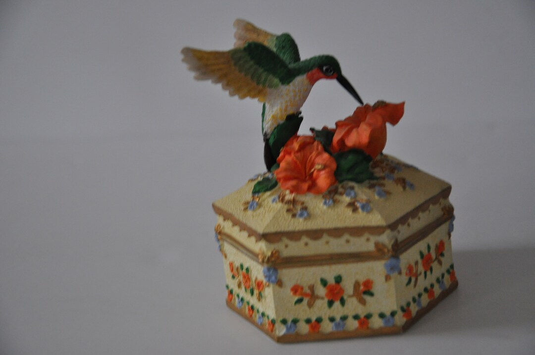 Hummingbird Musical Trinket Box Vintage Jewellery Box Cache Etsy