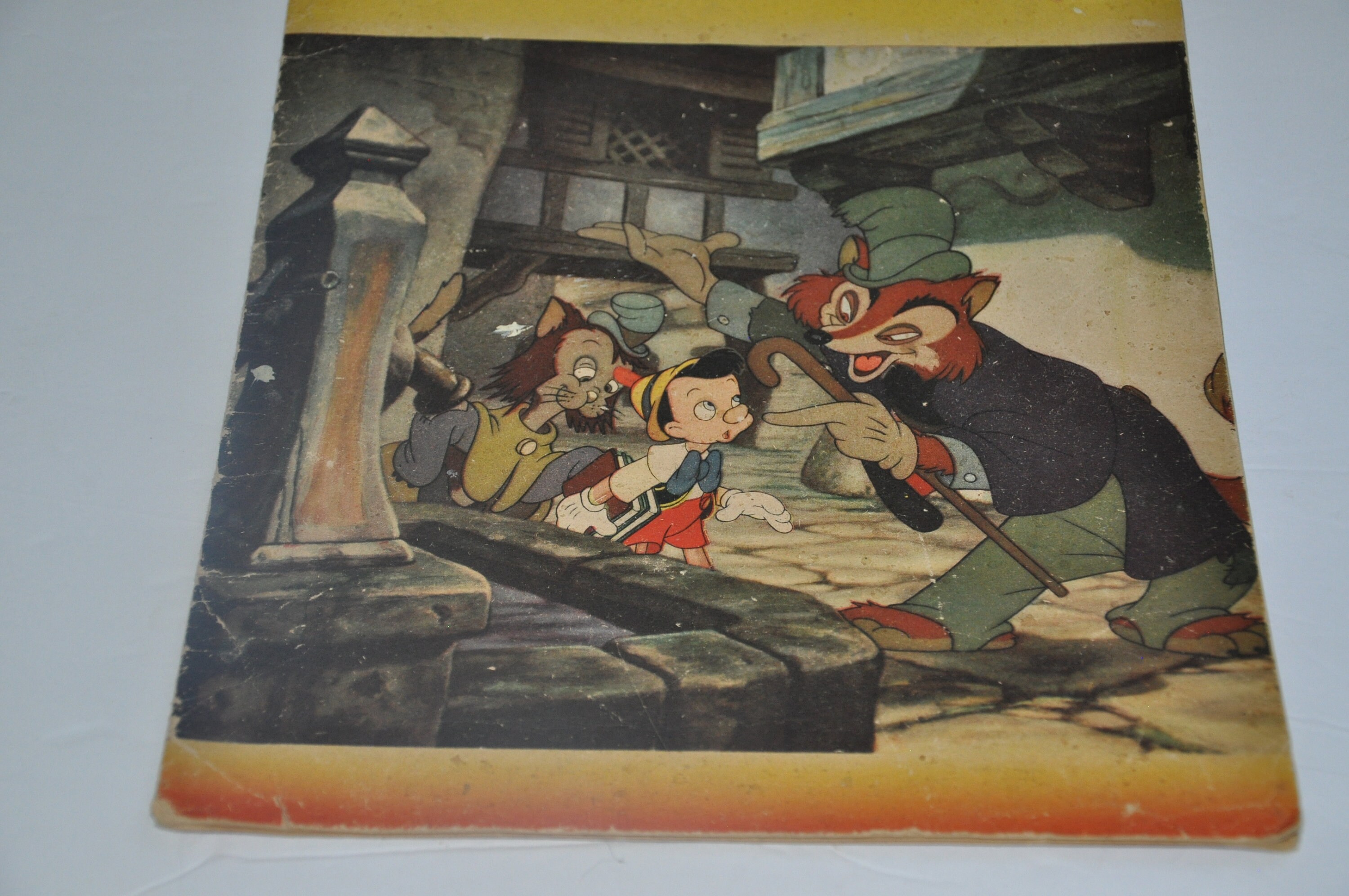 特別出品 入手困難 極レア ピノキオ PINOCCHIO WALT DISNEY Rare PINOCCHIO Walt Disney 1940 Vintage Large Softcover Children's