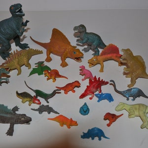 Lot of  Vintage Plastic Dinosaur Toys
