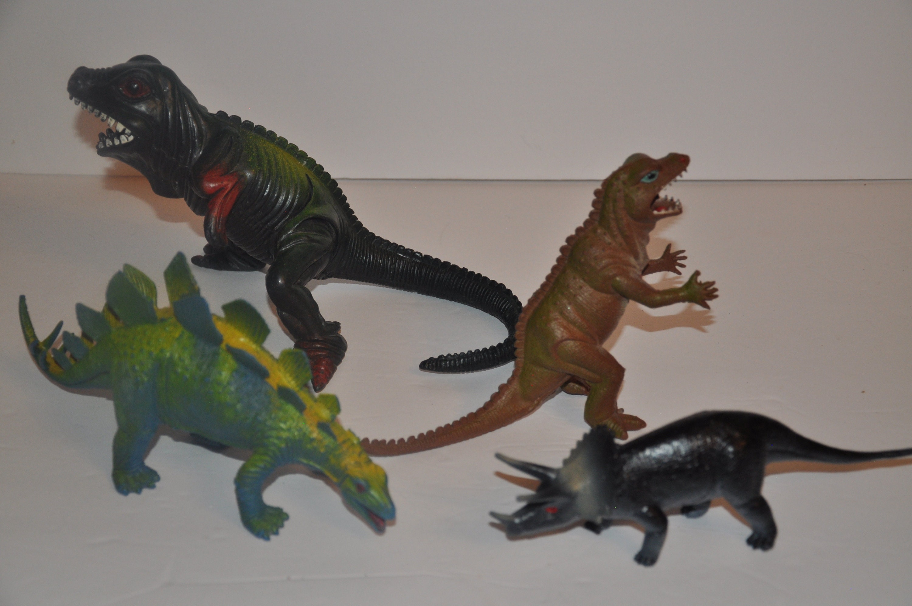 DIESEL 激レア 90s ''DINOSOUR'' Vintage Imperial Dinosaur Working Red Eyes Sound 8408A
