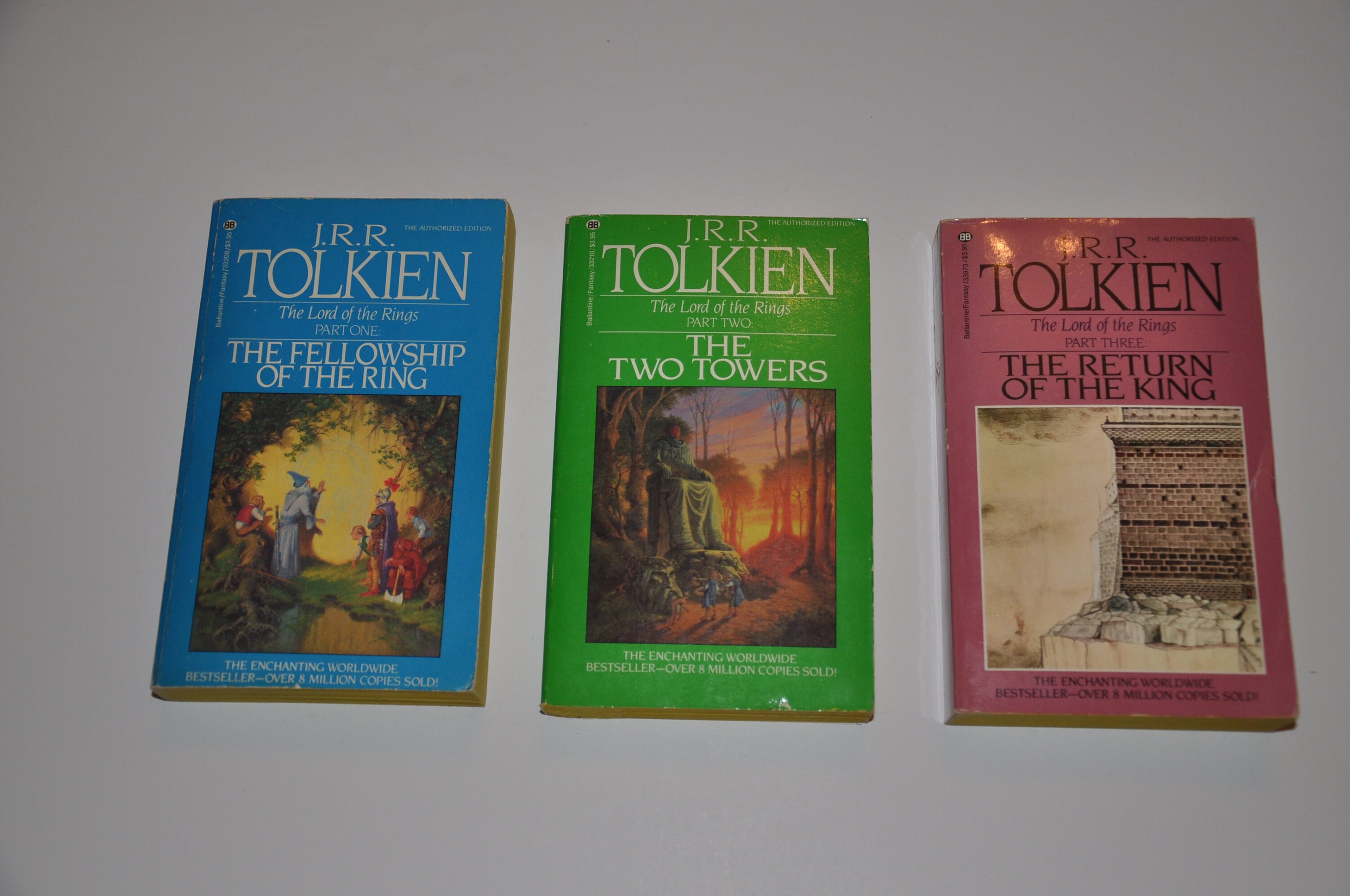 The Lord of the Rings Complete 3 Volume Box Set by Tolkien