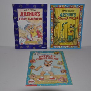 3 x  Arthur Vintage Softcover Books Lot By Marc Brown