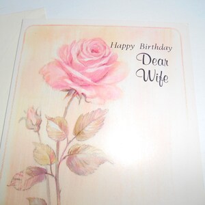Dell'annata buon compleanno cara moglie Rosa cartolina d'auguri