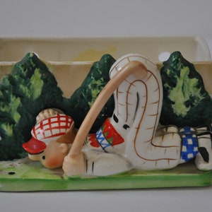 Golfer Wall Pocket Vase Planter Vintage Sports Figurine Ceramic Flower Pot Plant Container
