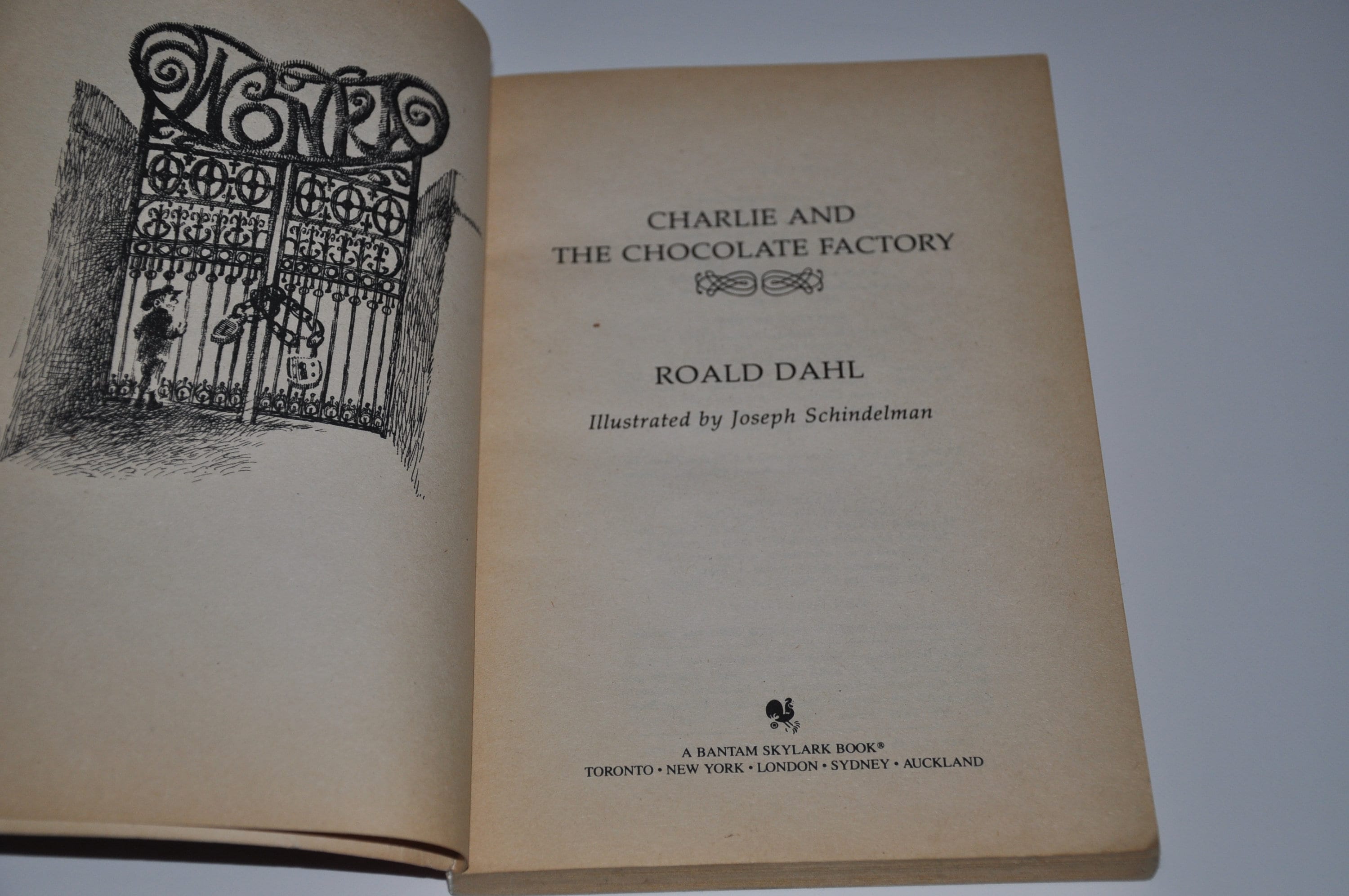 チャーリーとチョコレート工場 ヴィンテージ ソフトカバー 児童書