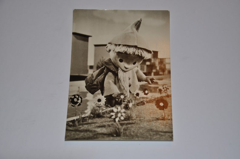 Vintage Little Sandman 1967 Germany Stop Motion TV Cartoon Character Unser Sandmannchen Unused Blank Garloff Postcard image 1