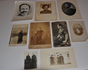 Fotos Menge Vintage Schwarz-Weiß-Fotografien unterschiedlicher Größe