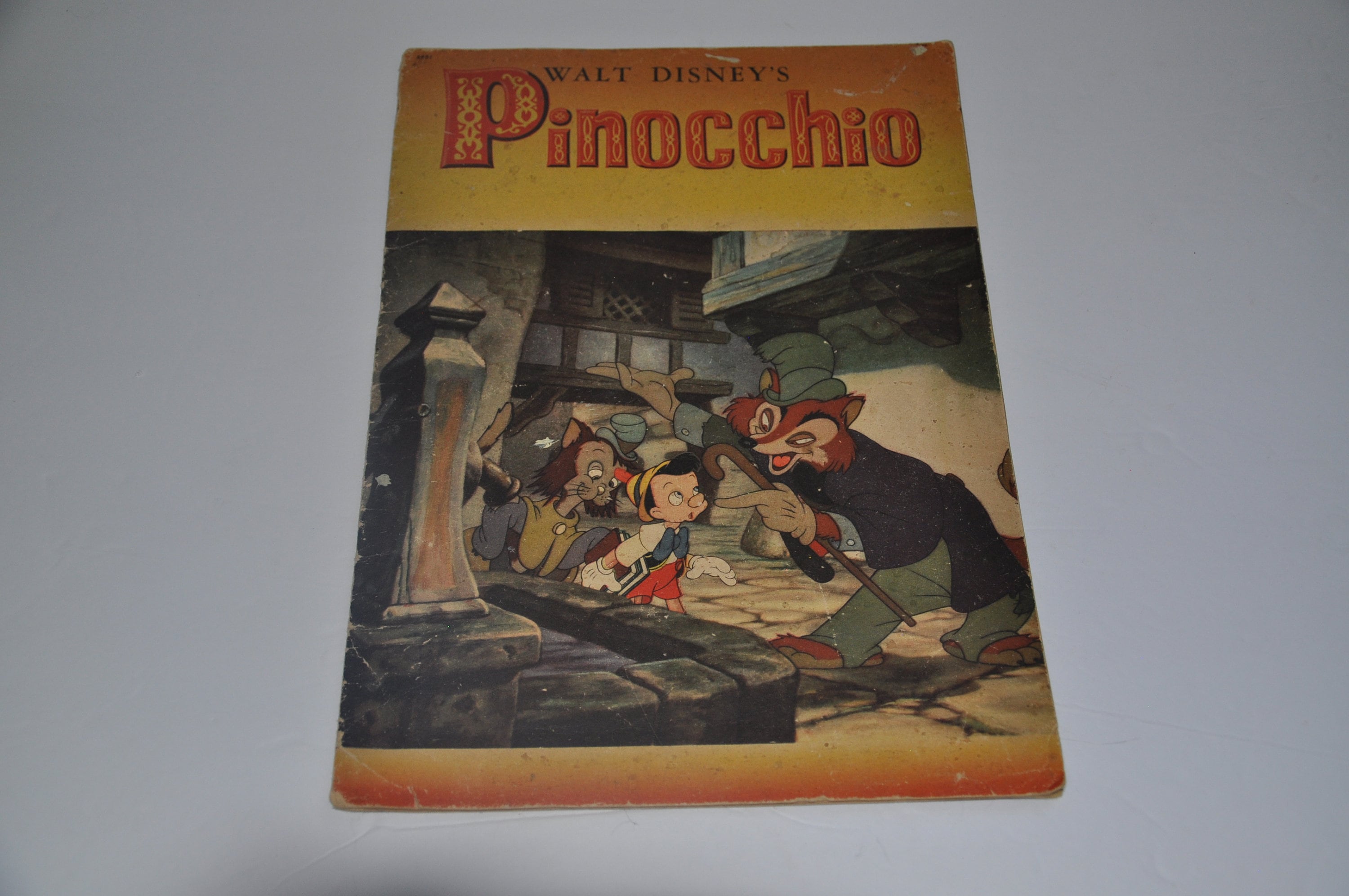 Rare PINOCCHIO Walt Disney 1940 Vintage Large Softcover