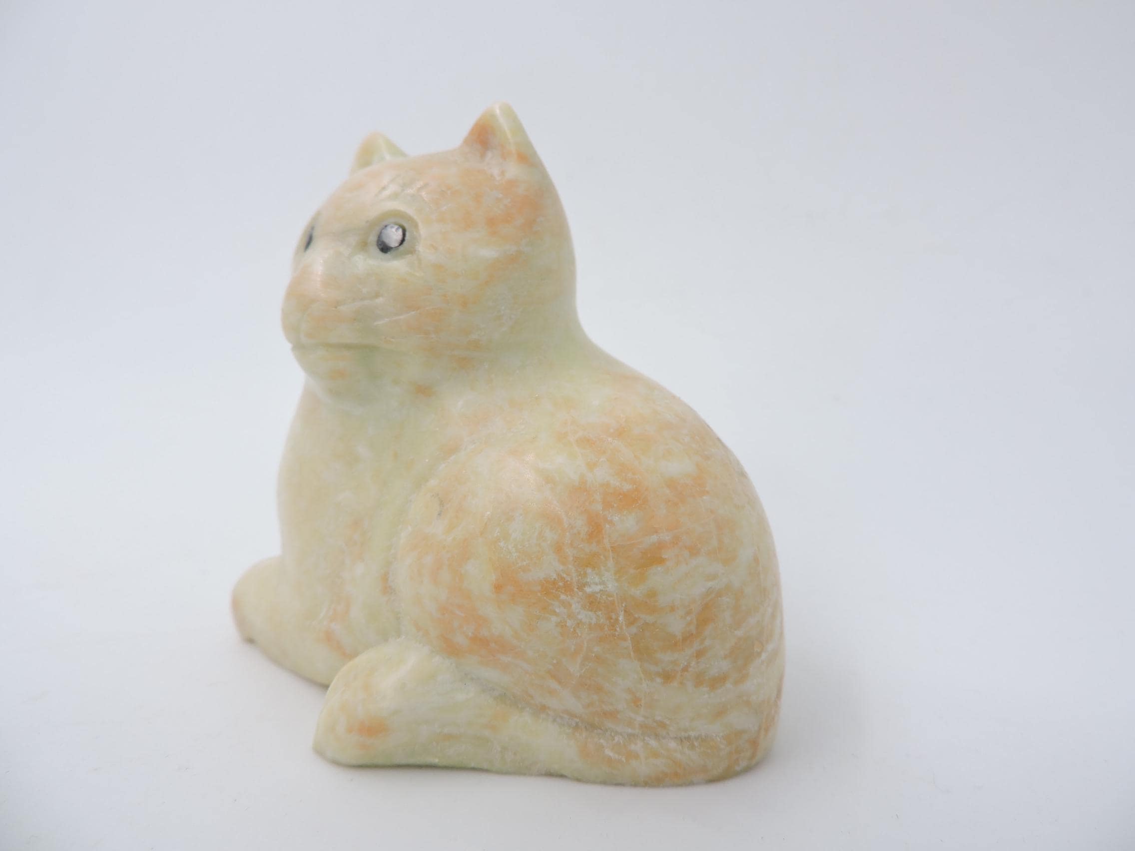 ヴィンテージ猫の置物 彫刻された石鹸石のペーパーウェイト コレクター