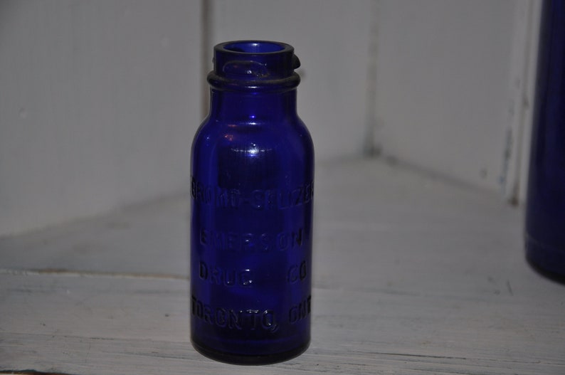 7 Vintage Kobaltblau Medizinflaschen Glasflasche Lot Bild 5