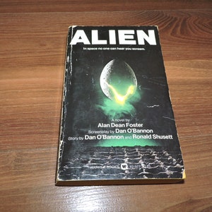 ALIEN Alan Dean Foster 1979 First Printing Movie Tie-In Paperback Book