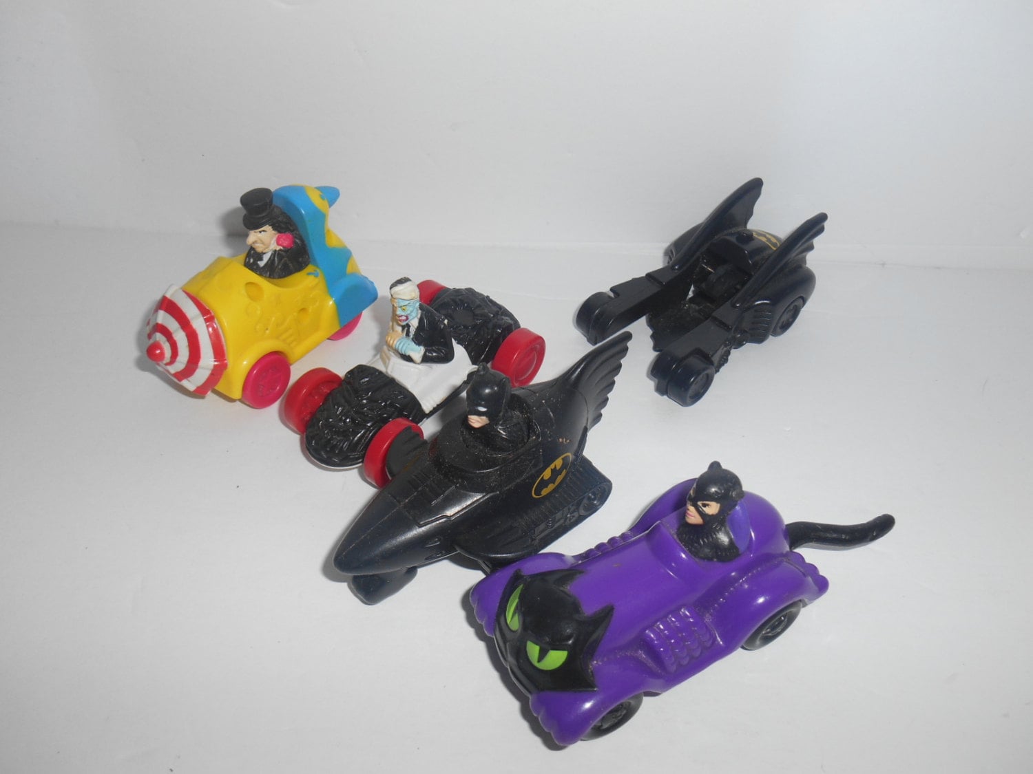 4 Vintage 1991 Mcdonald's BATMAN / Catwoman / Penguin / Two
