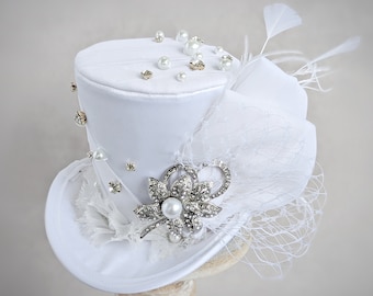 White Mini Top Hat, Wedding Hat, Bridal Mini Top Hat, Tea Party Hat, White Wedding Hat, Bridal Party Hats, Bridal Shower, Mad Hatter Hat