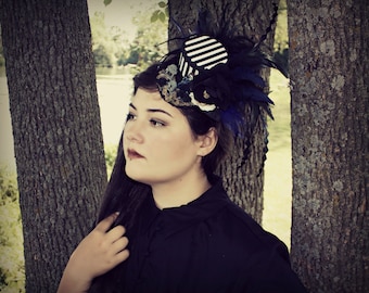 Zombie Mini Top Hat, Macabre Hat, Gothic Fascinator, Day of the Dead Hat, Walking Dead Mini Hat, Halloween Hat, Women Top Hat, Mini Top Hat