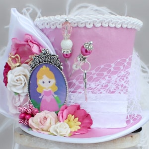 Doornroosje Mini Top Hat, Doornroosje Kostuum, Themaparken Mini Hoed, Gelukkigste plek op aarde, Doornroosje Oren, Vakantie Mini Hoed