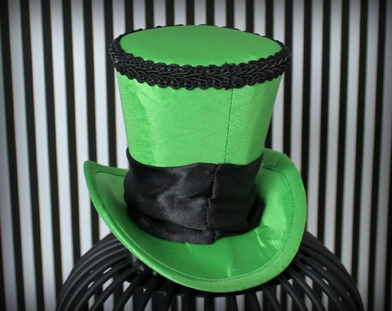 green mini top hat