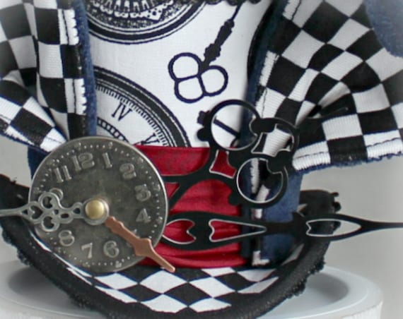 Top Hat Chequered R With B Top Hat Chequered R With B
