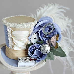 Steampunk mini hoge hoed, literatuur mini hoed, Steampunk bloemen hoed, Tea Party hoed, Kentucky Derby hoed, vrouwen mini hoed, vrouwen tovenaar