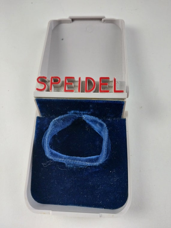 21988.jpg