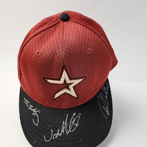 HOUSTON ASTROS SIGNED Cap 7 5/8