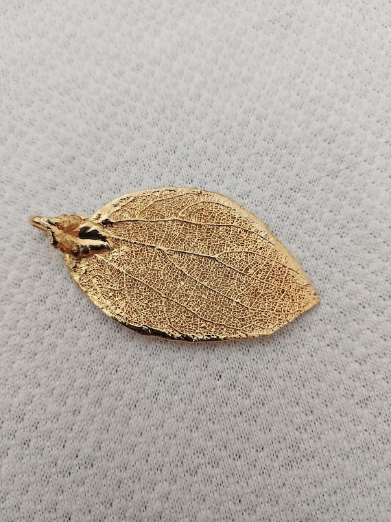 Golden Leaf Dipped Veined Leaf PENDANT Gold - image 1