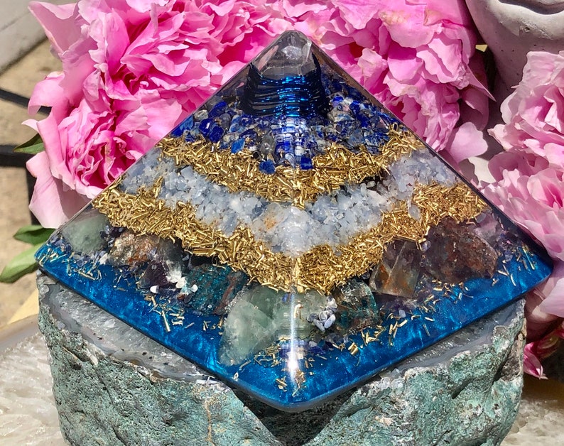 Powerful Orgonite® Orgone Pyramid X Large 5.25 x 4.5 inches Expand Consciousness Free WORLDWIDE SHIPPING image 8