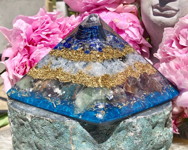 Powerful Orgonite® Orgone Pyramid X Large 5.25 x 4.5 inches Expand Consciousness Free WORLDWIDE SHIPPING image 3