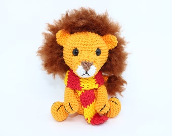 Tiny Lion with Scarf