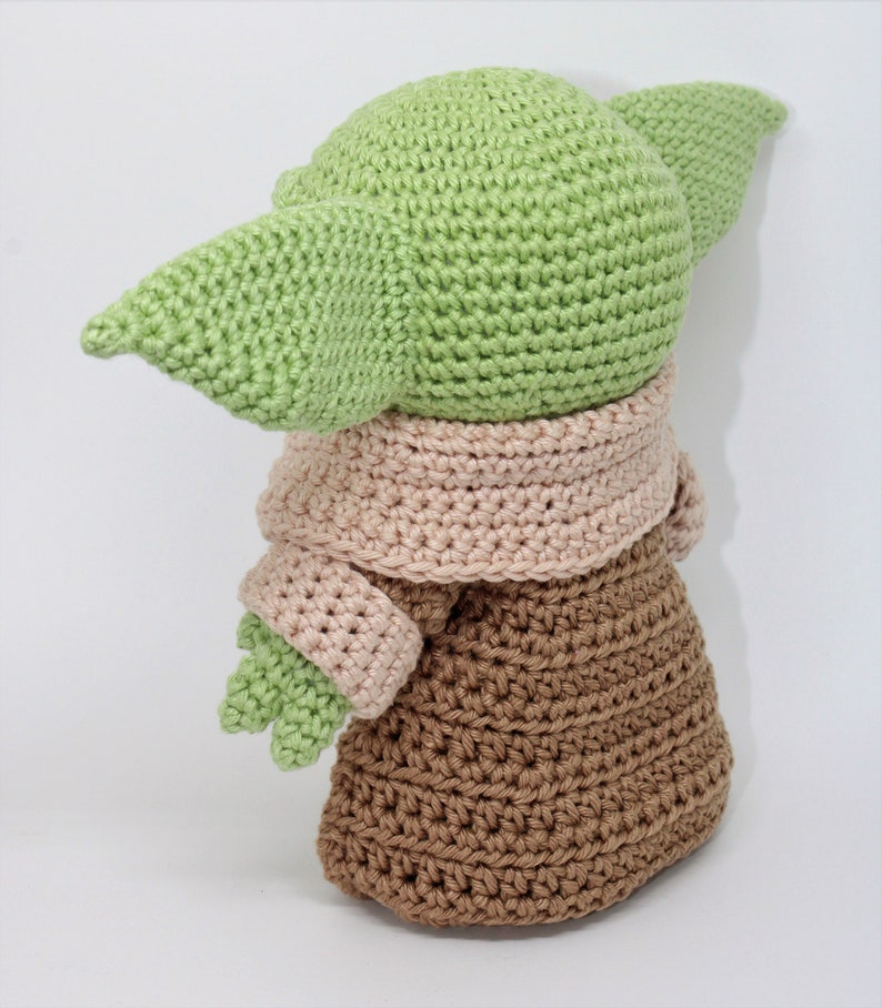 Alien Child Amigurumi Pattern image 3